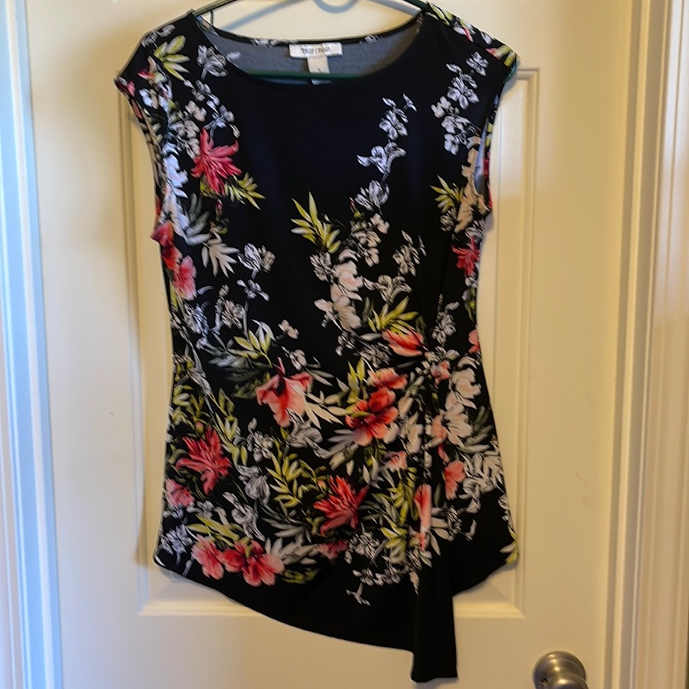 Flower tank - Picture 1 of 4